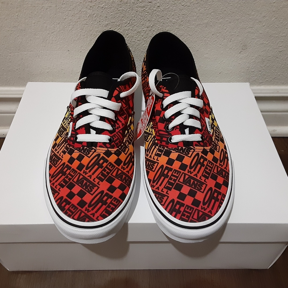 Vans - Picture 3 of 4